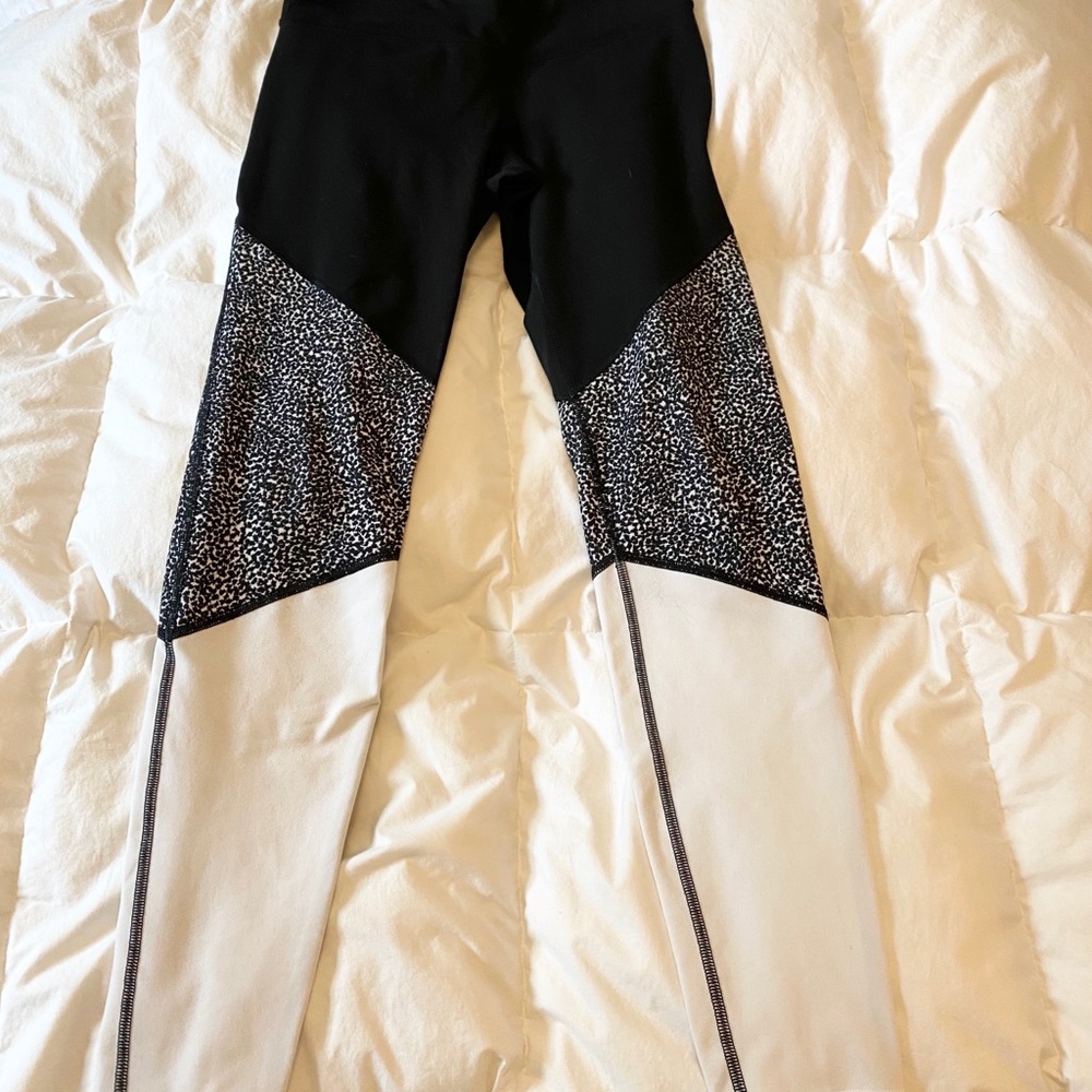 Old navy full length athletic leggings M